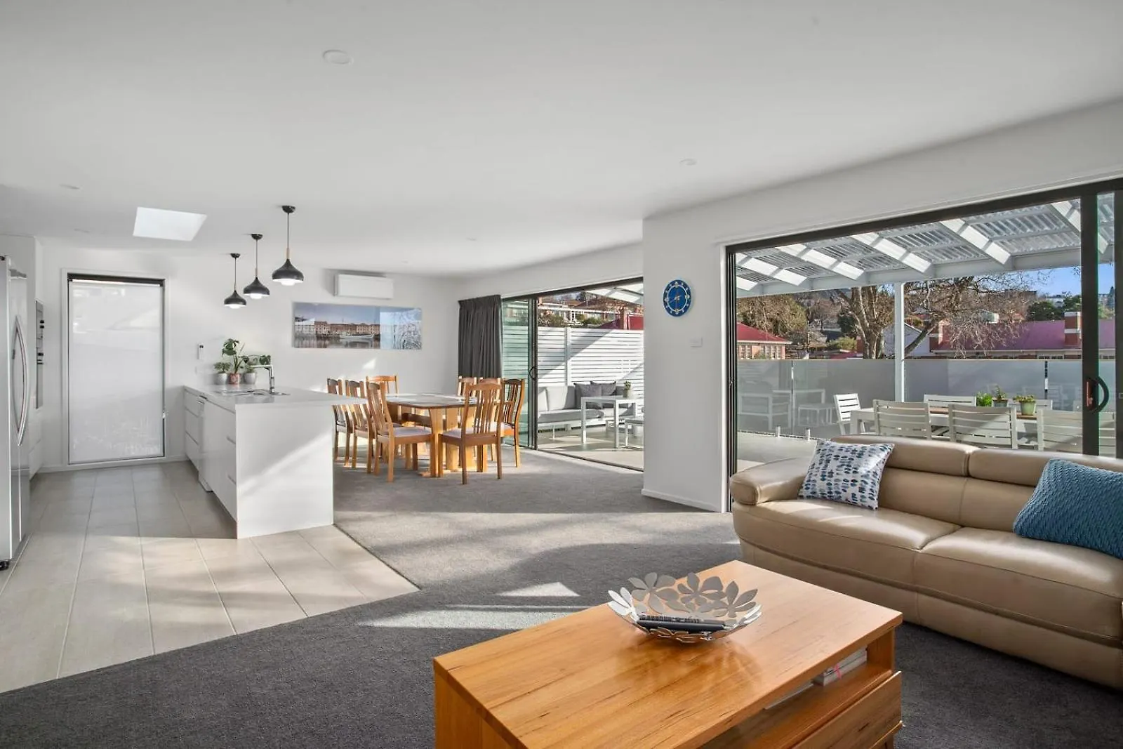 Lord Street Villa - Spacious Comfort & River Views Hobart Avustralya
